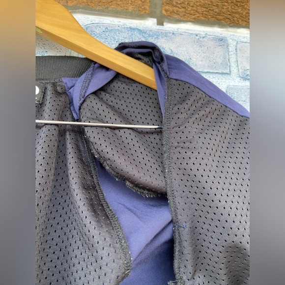 GSTQ Convertible Baseball Jacket Cape Size small In Midnight . - Picture 9 of 16